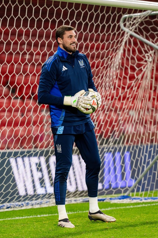 Сергей Ребров