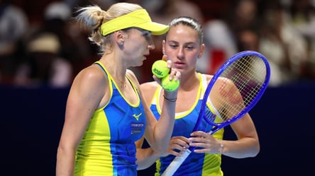 Сборная Украины проиграла Италии в Кубке Билли Джин Кинг — видео - 285x160