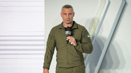 Кличко заявив, що Києву не допомагають — Ткаченко відповів - 290x166