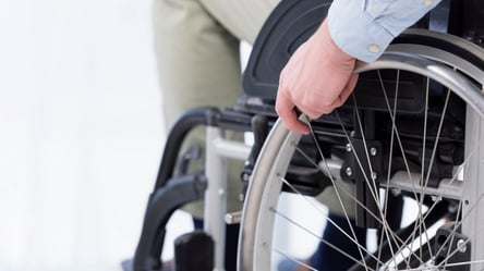 Пенсії з інвалідності І-ІІІ груп — що змінилося у 2026 році - 285x160