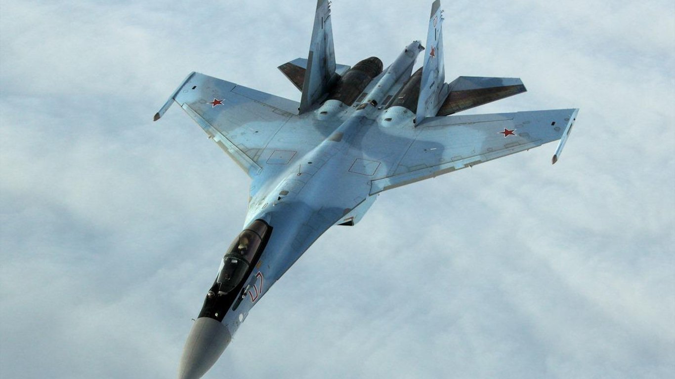 Россия в очередной раз атаковала Сумщину управляемыми бомбами