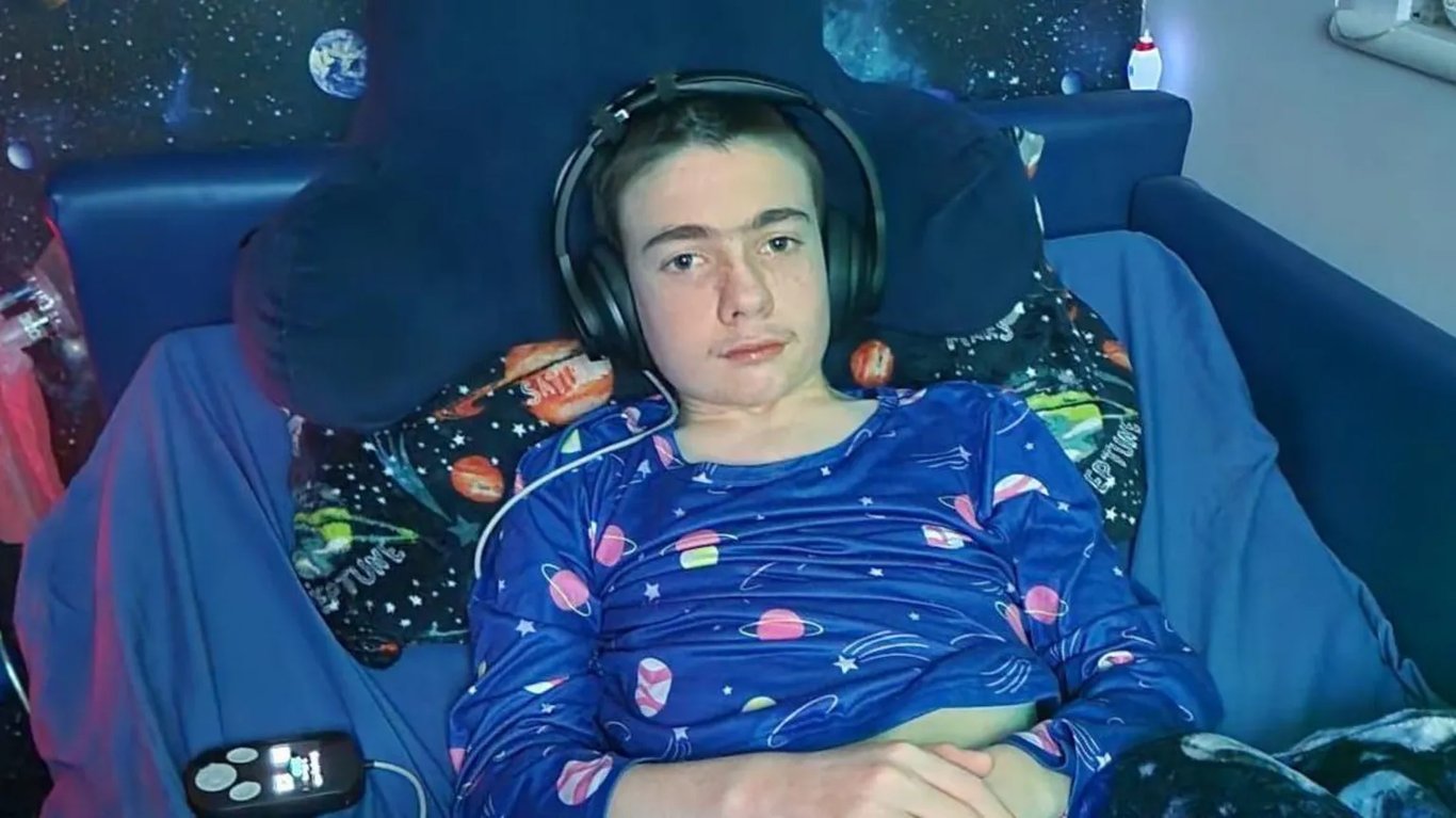 Перший у світі пристрій для лікування епілепсії встановили в череп британського хлопчика