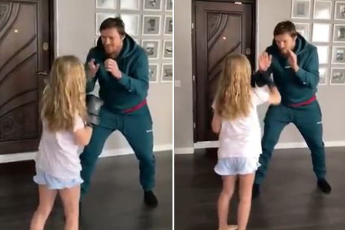 Александр Усик