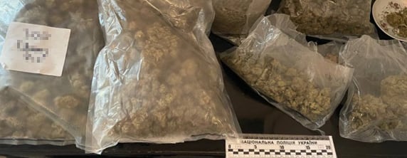 Знайдена накротична речовина у квартирі чоловіка. Фото: Нацполіція Львівщини