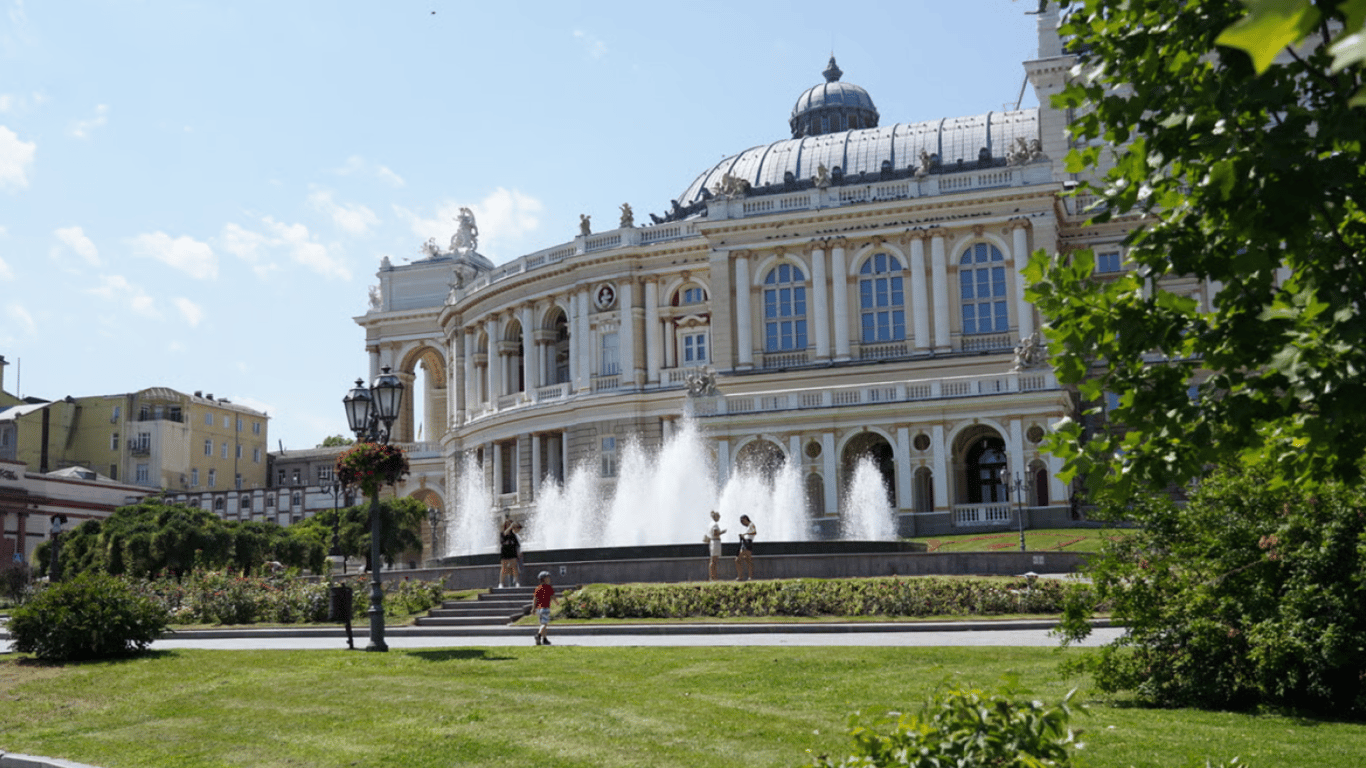 Оперний театр