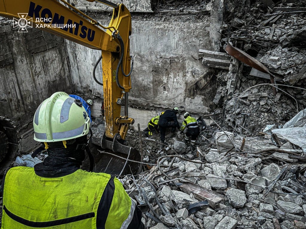 Kharkiv rubble clearance