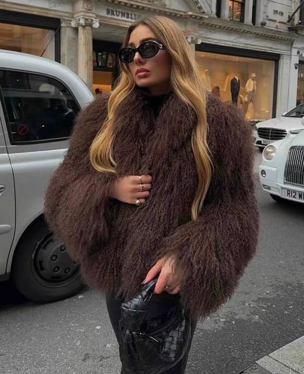 Трендова шуба цієї зими підходить для щоденного використання