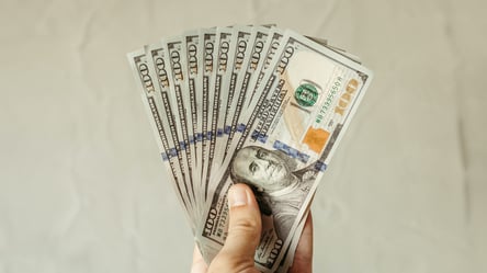 Вдалий час для обміну валюти — що буде з курсом долара в жовтні - 285x160