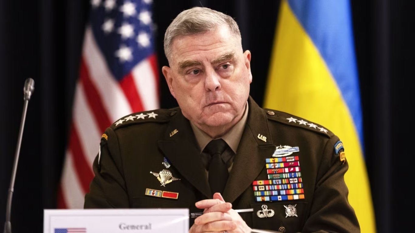Міллі розповів, чи готові США передати Україні ATACMS та касетні боєприпаси