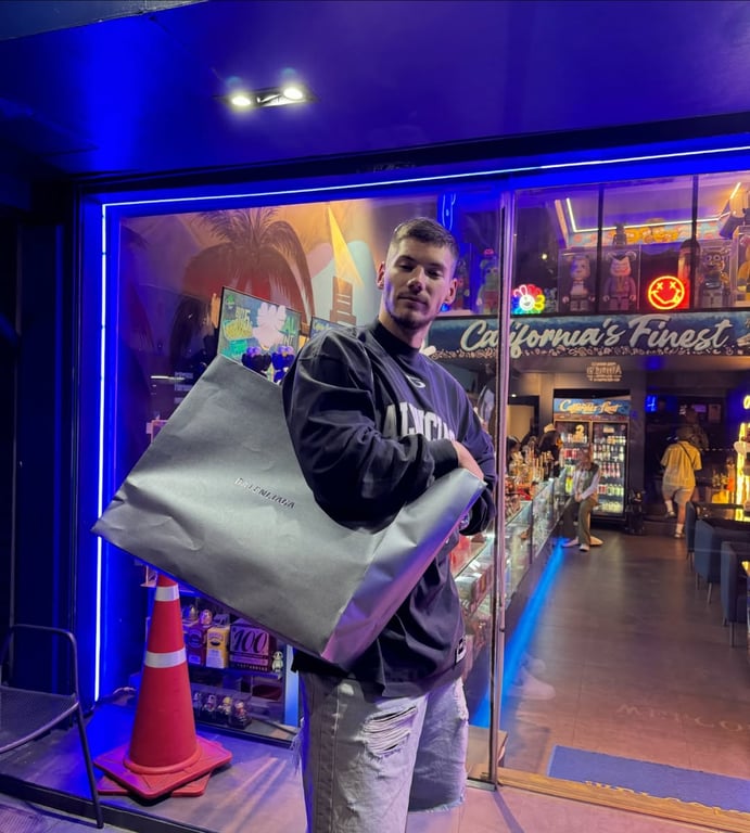 Александр Волошин за границей