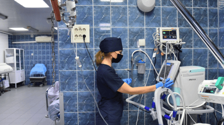 Кабмин запретил отключать больницы от электроснабжения - 304x171