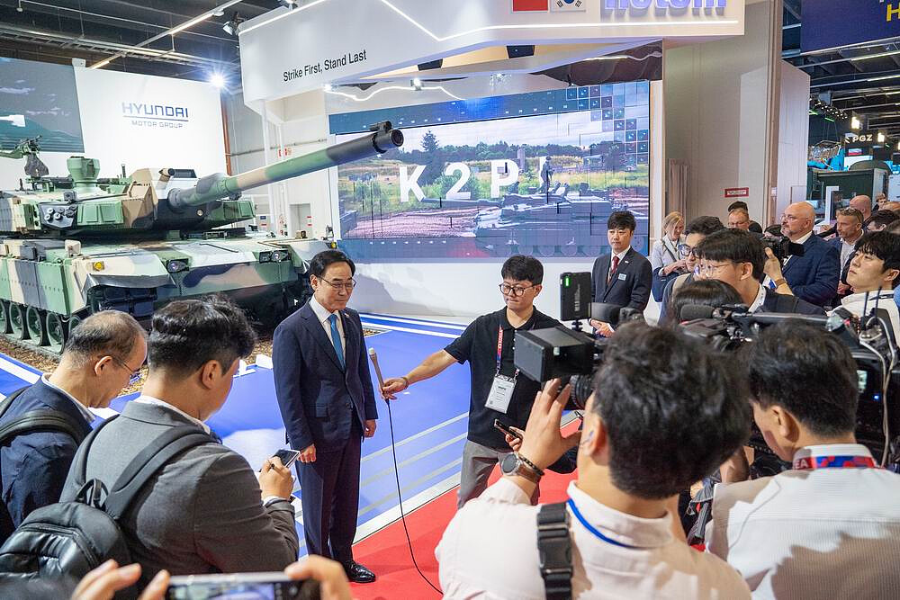 Виставка озброєнь у Польщі