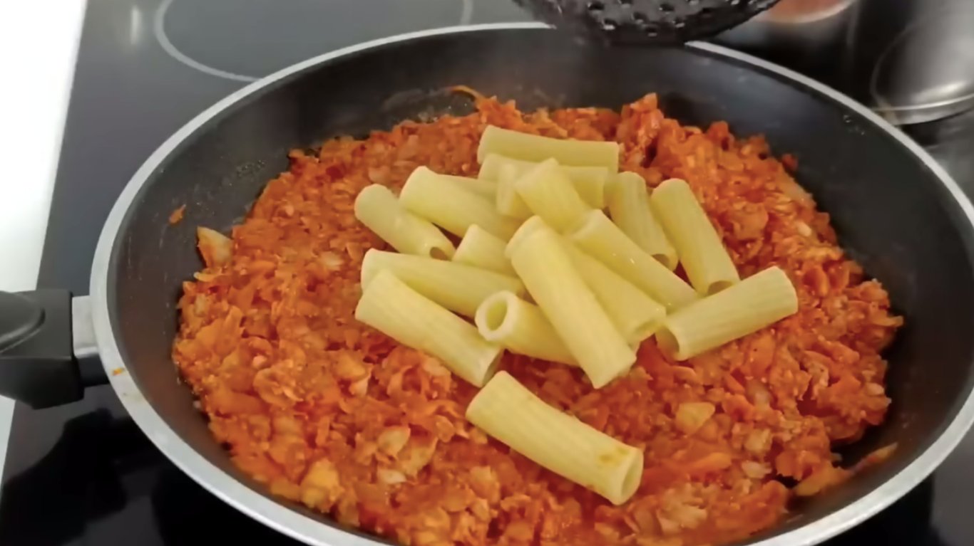 смачний рецепт з хеком та макаронами