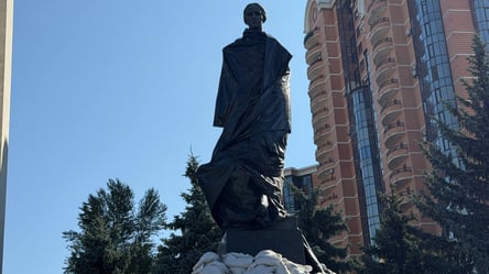 У Києві почали демонтаж захисних споруд з пам’яток: чому так вирішили - 290x166