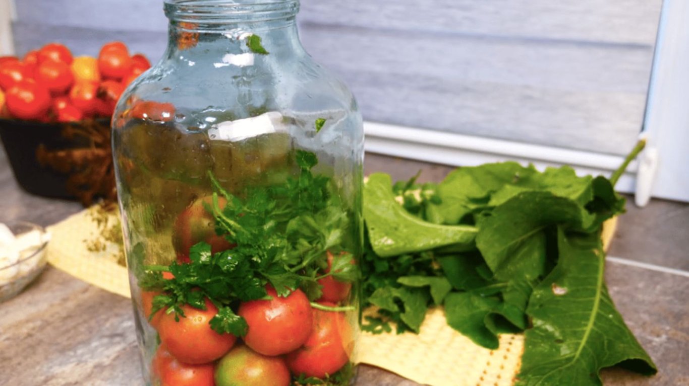 вкусный бабушкин рецепт квашеных помидоров