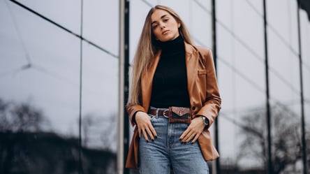 Straight-leg jeans are the hero piece of Fall 2025 - 285x160