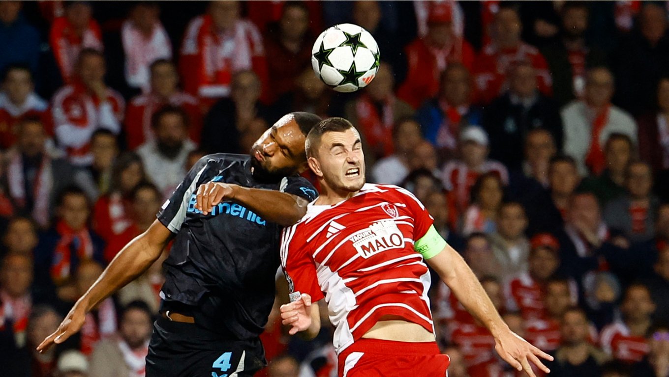 Джонатан Та