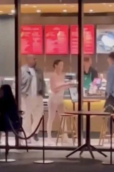 Дружина Каньє Веста епатувала новим вбранням