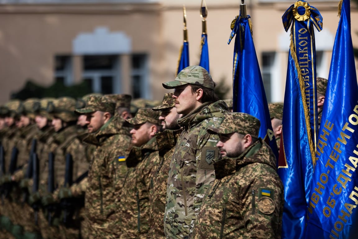 Командир полка "Азов" Денис Прокопенко и другие военные бригады