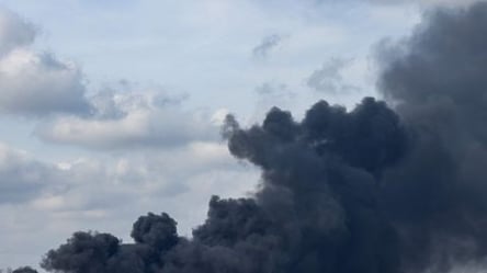 У Херсоні лунають вибухи, — місцеві ЗМІ - 285x160