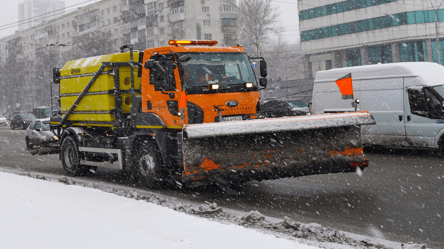 Одеса витратить мільйони на зимове обладнання для японських машин - 285x160