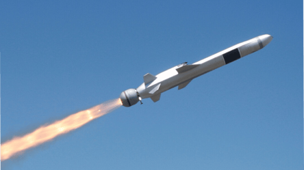 У напрямку Дніпра летить керована авіаційна ракета, — Повітряні сили - 285x160