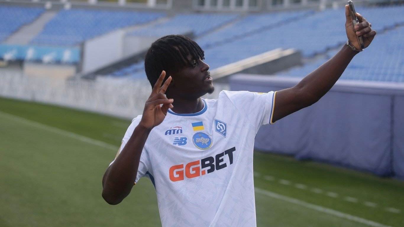 Шола Огундан