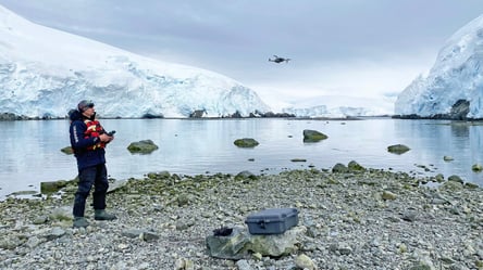 В Антарктиді українські вчені почали досліджувати китів за допомогою дронів: унікальні фото - 285x160