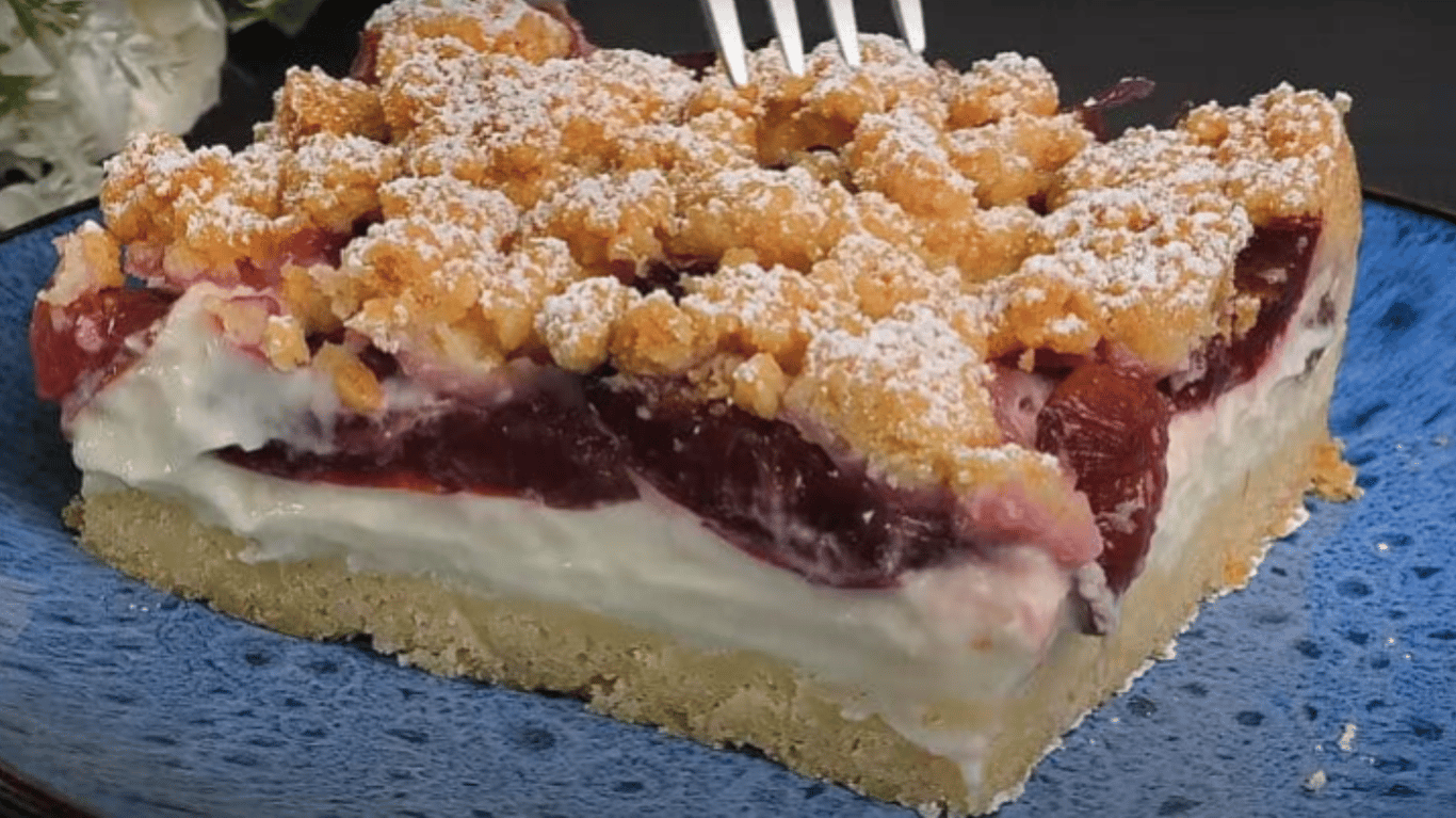 простий рецепт пирога з фото ніжного десерту зі сметанним кремом