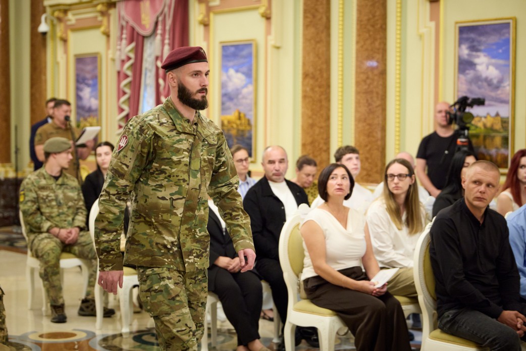 Зеленский: главная задача Хмары — перенастроить оборону - фото 2
