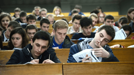 Стало відомо, на скільки зменшиться кількість студентів-бюджетників в українських вишах - 290x160