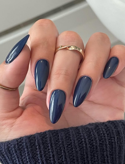 Які кольори манікюру будуть модними у жовтні