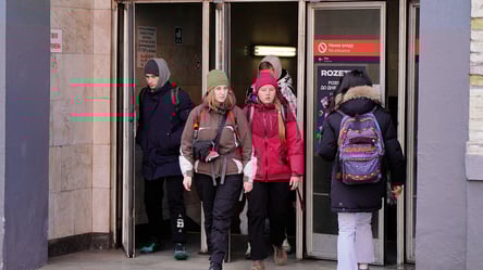 Обвал стелі у столичному метро — у КМВА назвали причину - 290x166