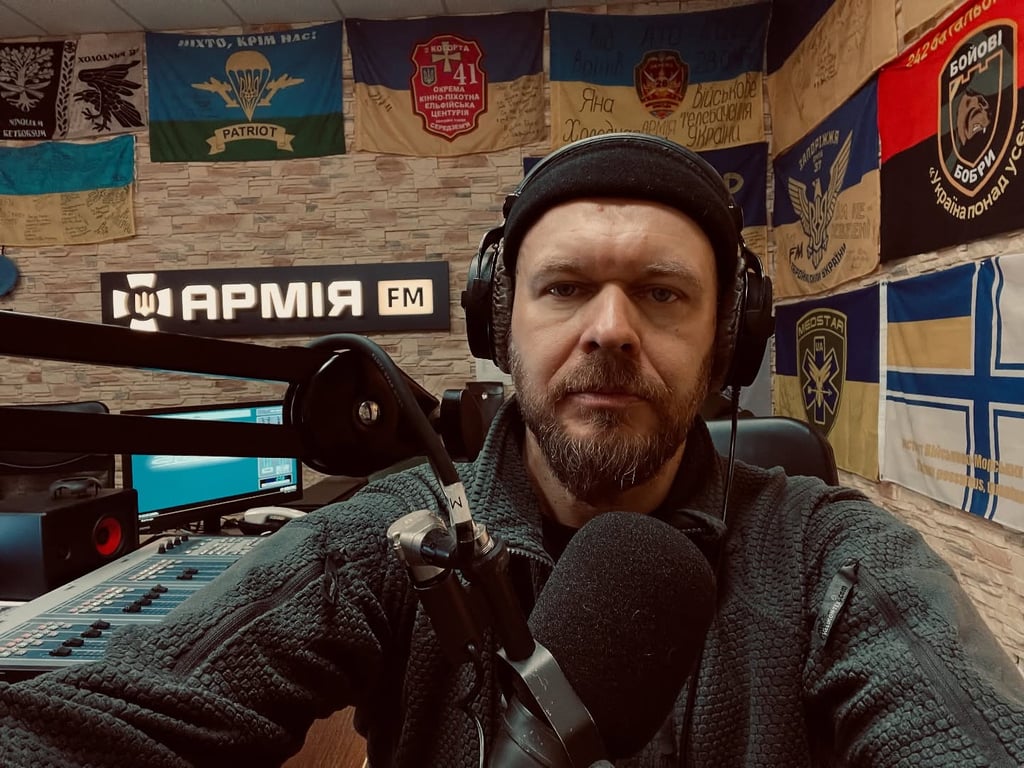 Александр Положинский в студии "Армия FM"