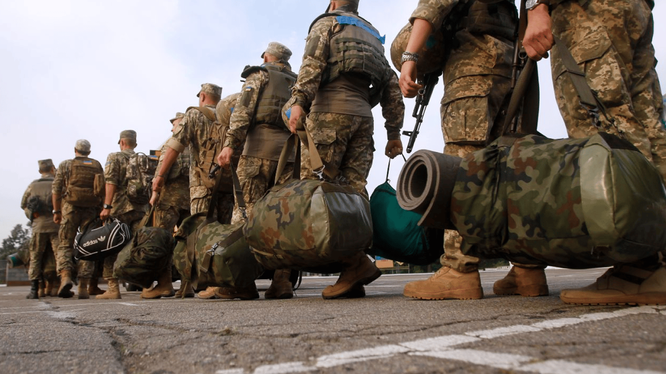 Мобилизованный на полтора года офицер не может уволиться из ВСУ