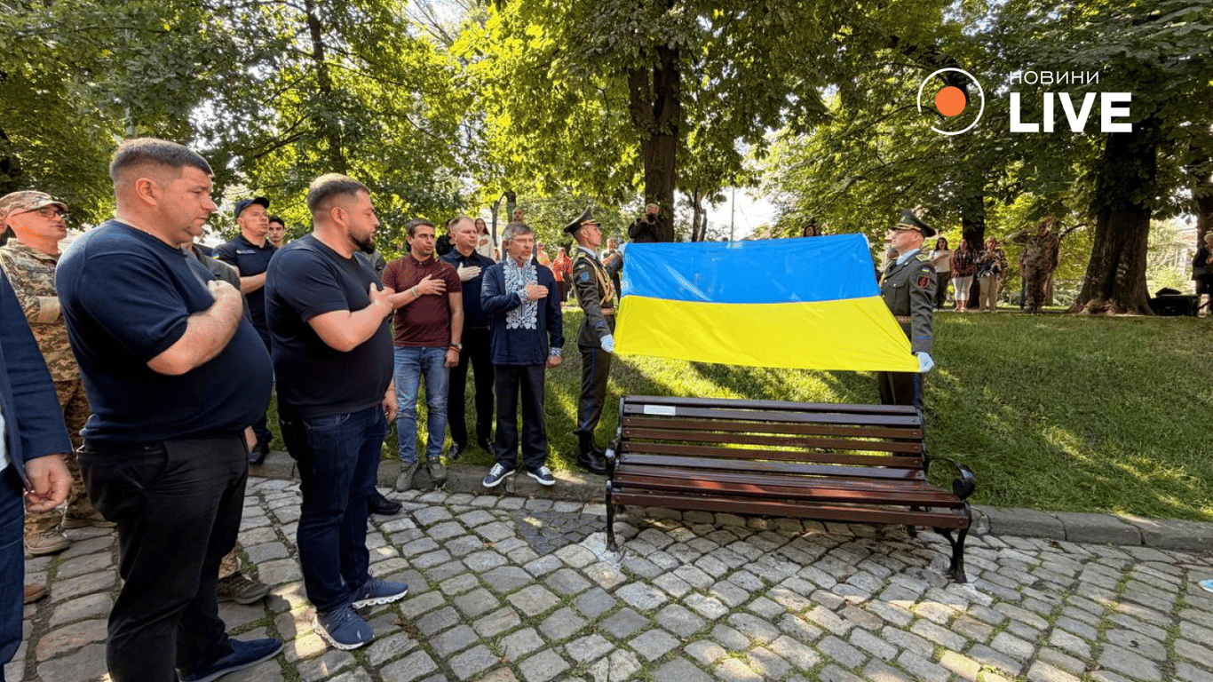 Пам’ять не в’яне: у Львові провели акцію на честь жертв російського полону - фото 1