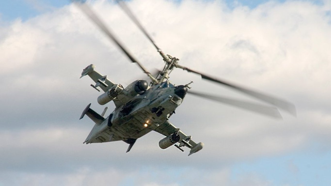 Вражеский вертолет Ка-52 упал в Азовское море, — росСМИ