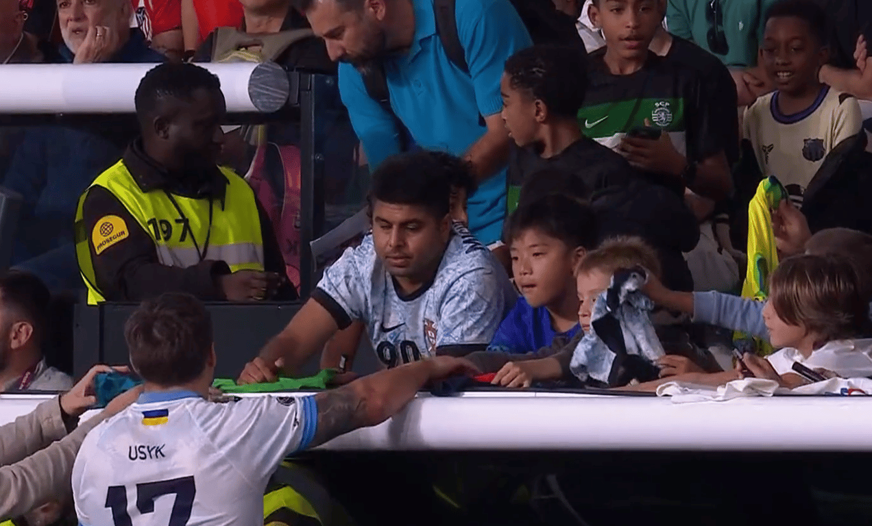 Александр Усик