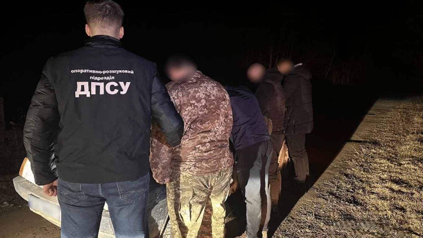 Прикордонники затримали організатора оборудки, який переправляв ухилянтів до Румунії
