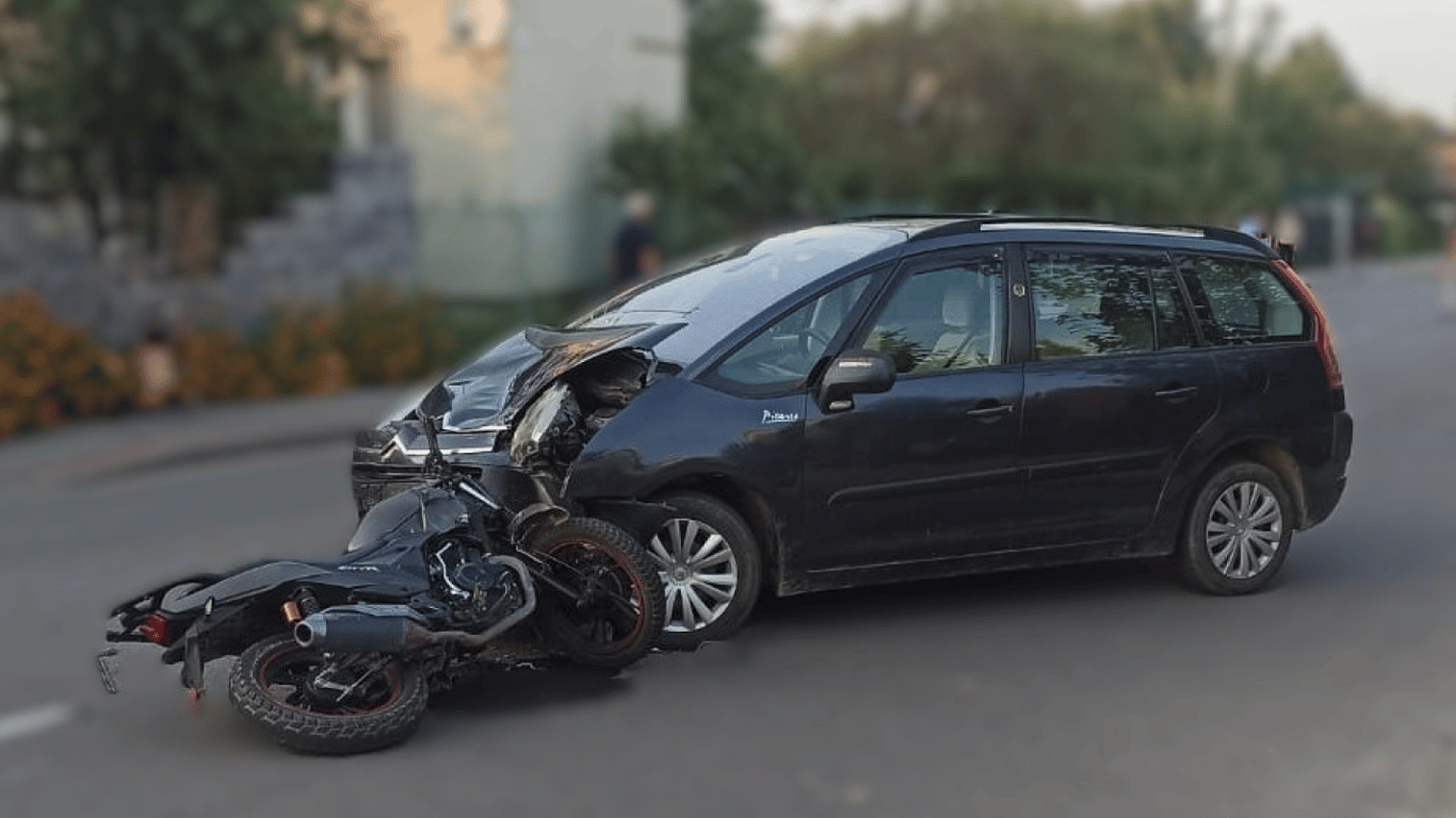 Во Львовской области 27 августа произошло ДТП с участием несовершеннолетнего