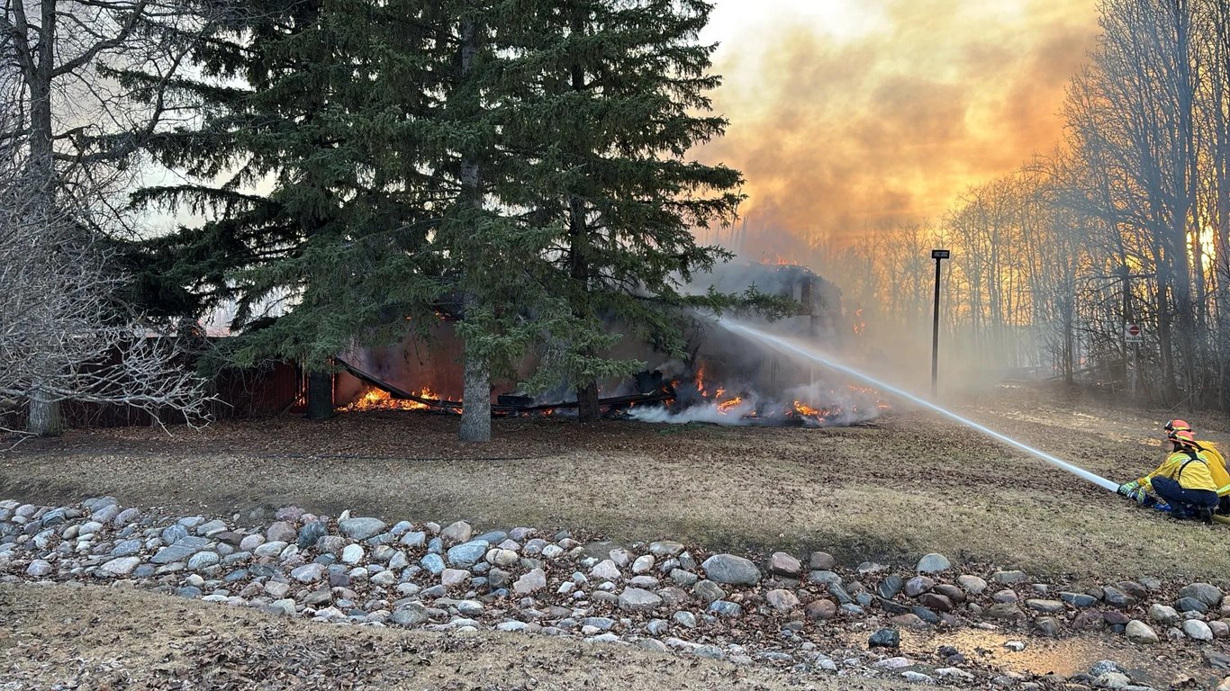 Наслідки вогню в Селі спадщини: автентичні будівлі українських переселенців зруйновано