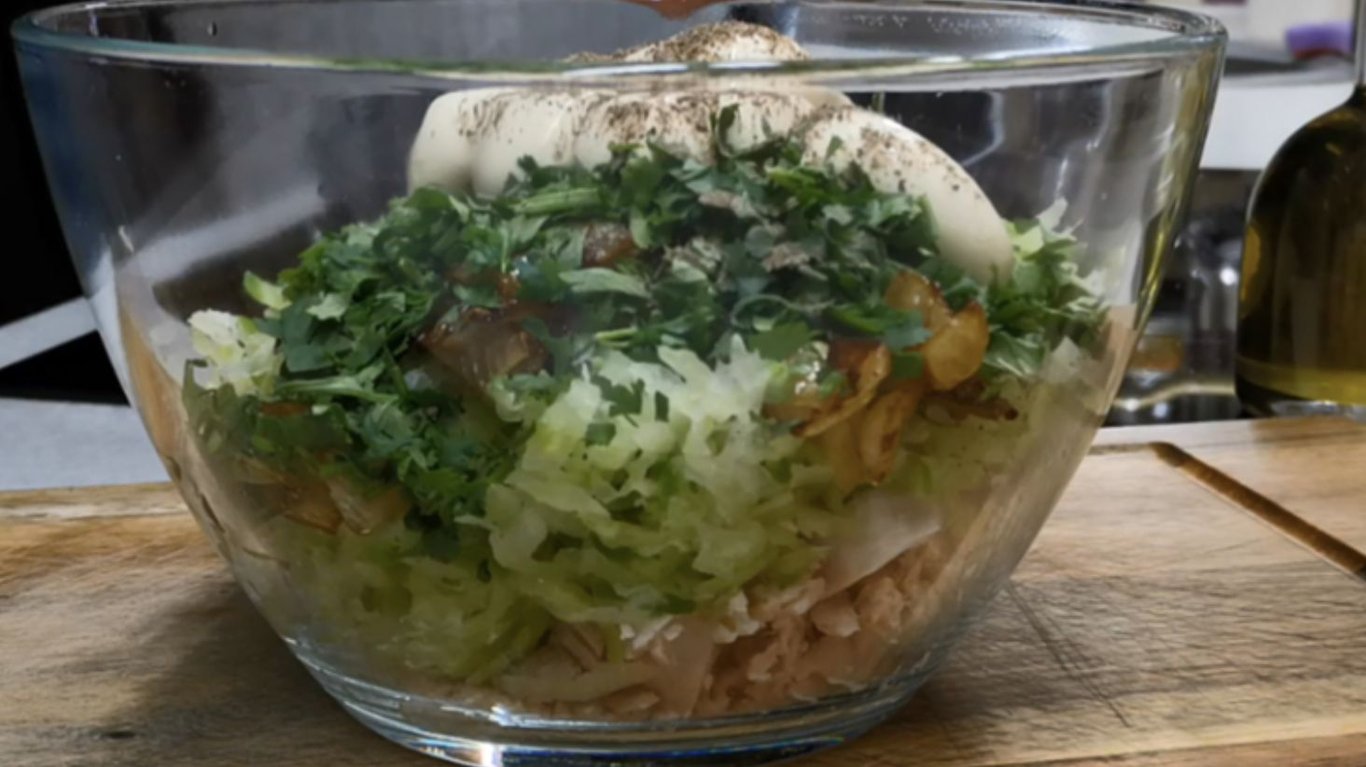 рецепт салата з редькою та куркою