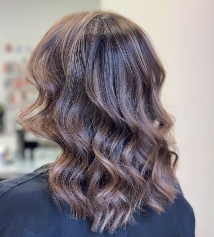 This option is ideal for women with dark hair