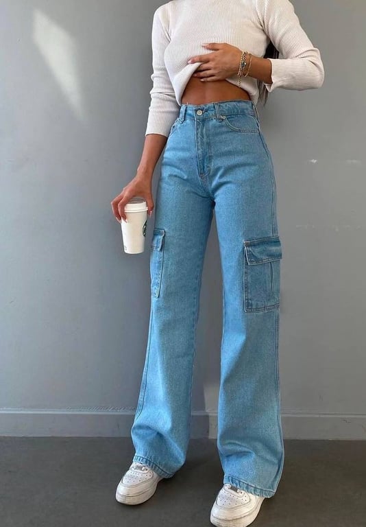 Джинси карго краще відкласти подалі у 2025 році
