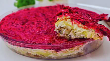 Салат "Свекольная пани" — селедка под шубой с идеальным вкусом - 285x160