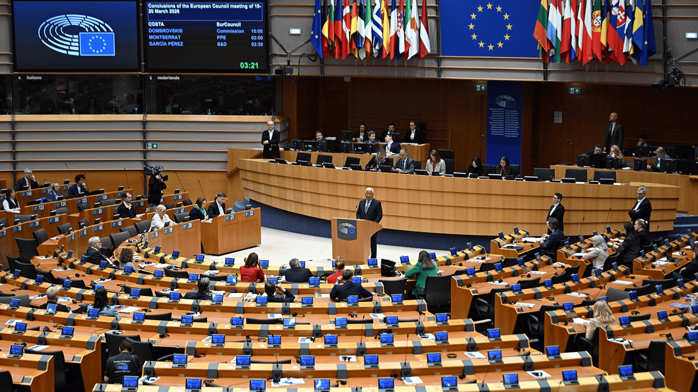 Посли ЄС схвалили 90 мільярдів євро кредиту для України: ЗМІ