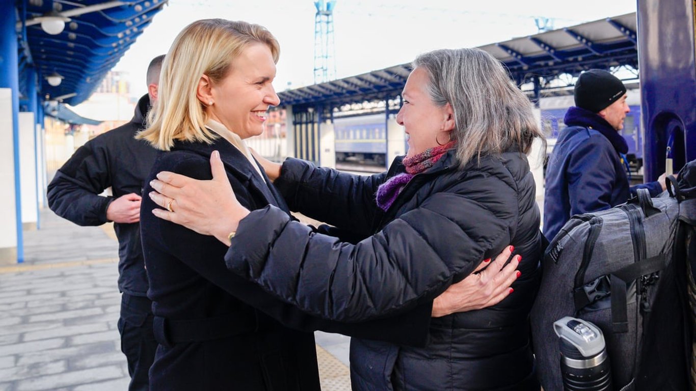 Заступниця держсекретаря США Нуланд прибула до Києва