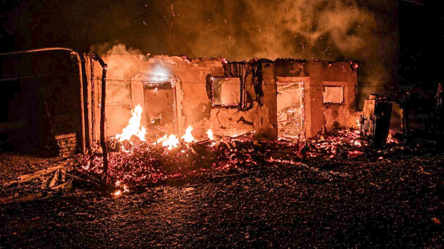 Вночі росіяни атакували Одещину: пошкоджено будинки і порт - 290x166