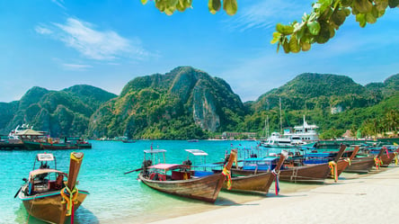 Таїланд запроваджує податок для туристів - 285x160