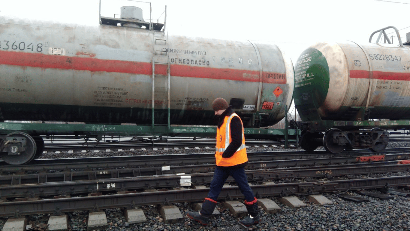 Взрыв на железной дороге РФ — в сети показали взрывчатку на поезде